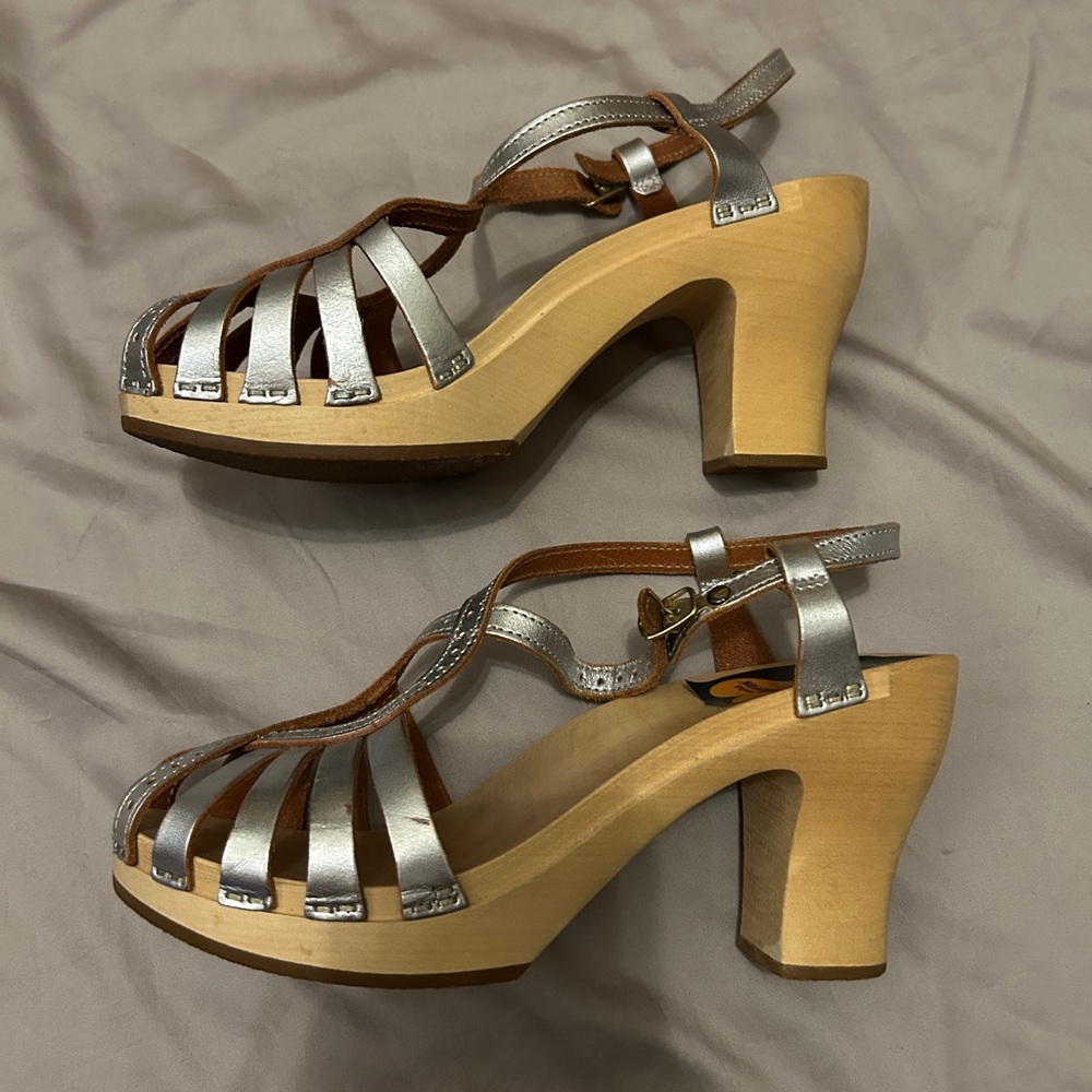 Swedish Hasbeens silver leather wooden clog sandals Size 7.5 - Picture 5 of 11